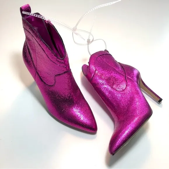 NEW Gianni Bini Ezlee Pink Snake Embossed Western Stiletto Heel Booties size 5