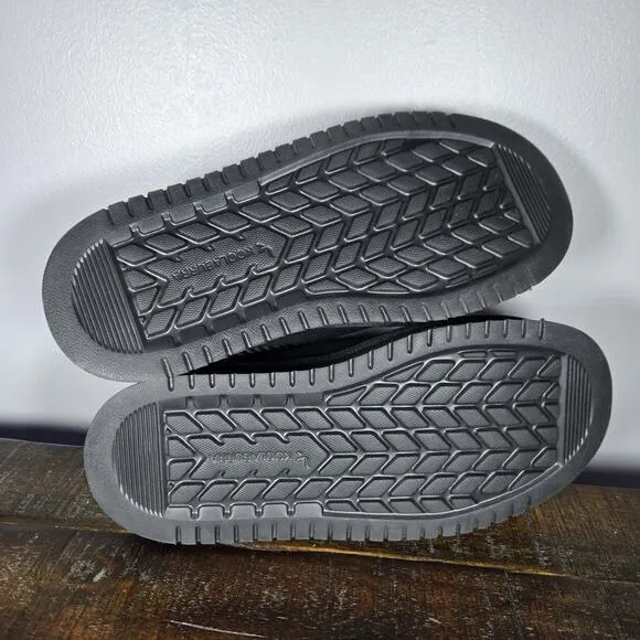 NEW Koolaburra by UGG Burree Platform Womens Size 7 Slipper Shoes Black White