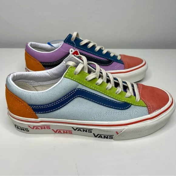 NEW VANS &quot;Hot Coral Multi&quot; Lace-Up Sneakers Size US Men's 4.5 / Women's 6.0