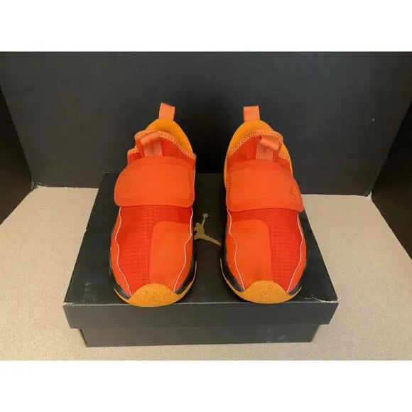 New! Youth’s Nike Air Jordan 23/7 (PS) Team Orange Athletic Shoes. Size 2Y.