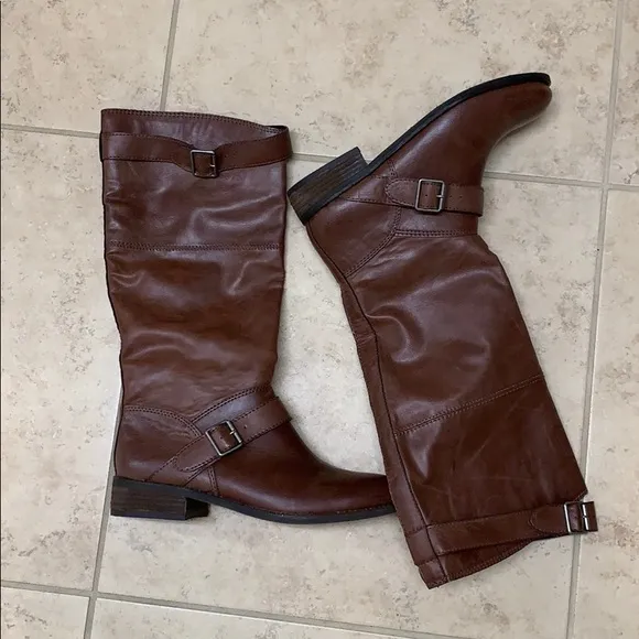 New💕Brown dolce vita boots💕