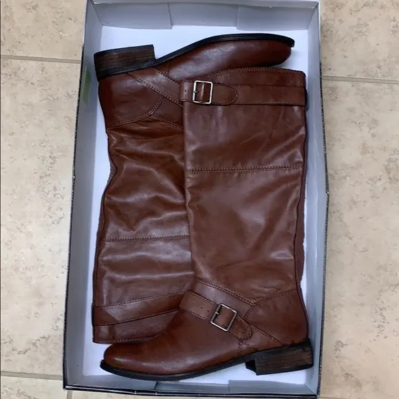 New💕Brown dolce vita boots💕