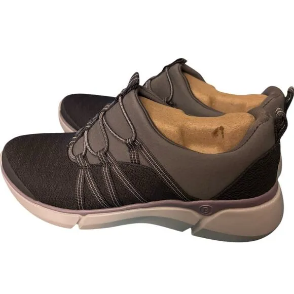 NIB BZees Hero Slip On Sneakers Women's Size 6 M Gray Lavender Stretchy Laces