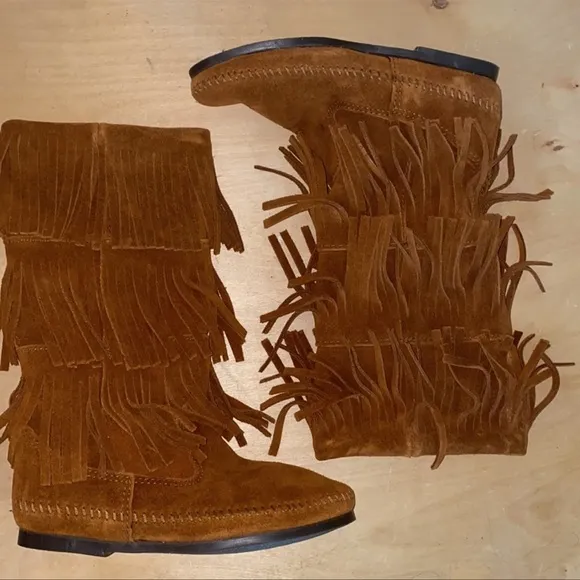 NIB MINNETONKA | Brown 3-Layer Fringe Boots | 6