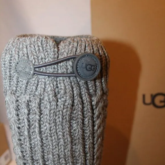 NIB UGG YOUTH GRAY KNIT SWEATER TALL WINTER FASHION BOOTS SZ‎ 3 4