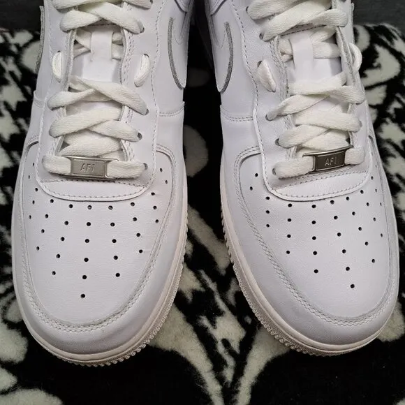 Nike Air Force 1 '07 Low Mens Size 11.5 White Athletic Shoes Sneakers CW2288-111