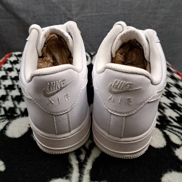 Nike Air Force 1 '07 Low Mens Size 11.5 White Athletic Shoes Sneakers CW2288-111