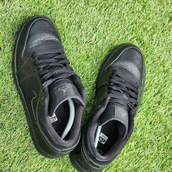 NIKE AIR JORDAN 1 - Mens Sneaker - SIZE 10.5