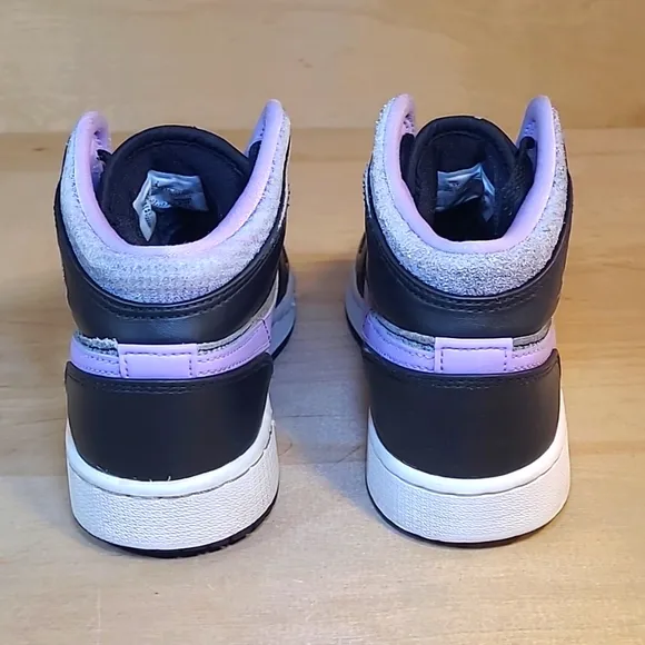 Nike Air Jordan 1 Mids GS Black Purple Leather Athletic Shoes