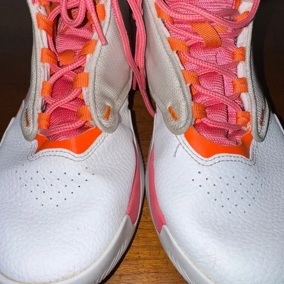 Nike Air Jordan Max Aura 4 Girls Athletic Shoes Sneakers DV0490-168 Size 6.5Y