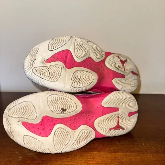 Nike Air Jordan Max Aura 4 Girls Athletic Shoes Sneakers DV0490-168 Size 6.5Y