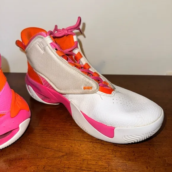 Nike Air Jordan Max Aura 4 Girls Athletic Shoes Sneakers DV0490-168 Size 6.5Y