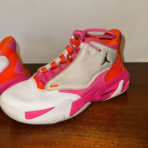 Nike Air Jordan Max Aura 4 Girls Athletic Shoes Sneakers DV0490-168 Size 6.5Y