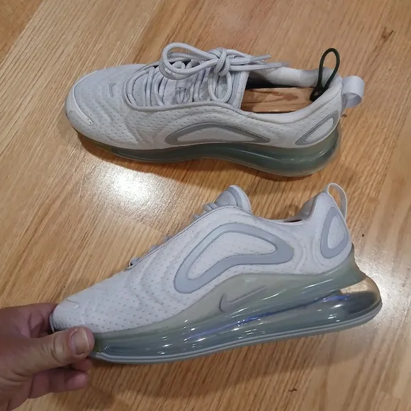 Nike Air Max 720 'Vast Grey' Streetwear/Athletic Shoes Size 7 Men/8.5 Women