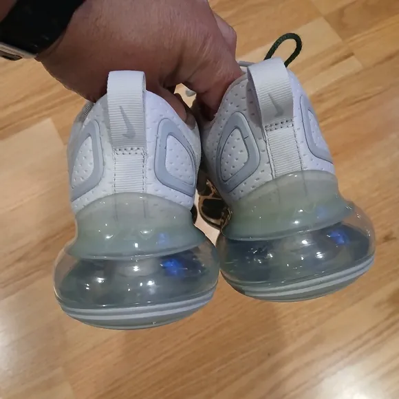 Nike Air Max 720 'Vast Grey' Streetwear/Athletic Shoes Size 7 Men/8.5 Women