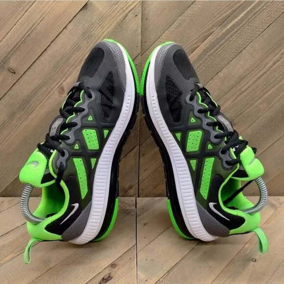 Nike Air‎ Max Genome Athletic Sneakers Womens Size 8.5 Black Green Silver Shoes