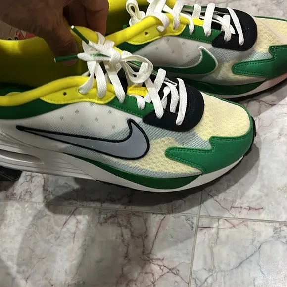 Nike air max Oregon Ducks PE fz4837-001 new green yellow