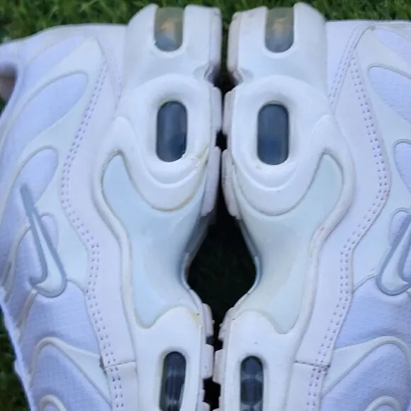 NIKE AIR MAX PLUS TN GS - Kids Shoes - SIZE 7Y