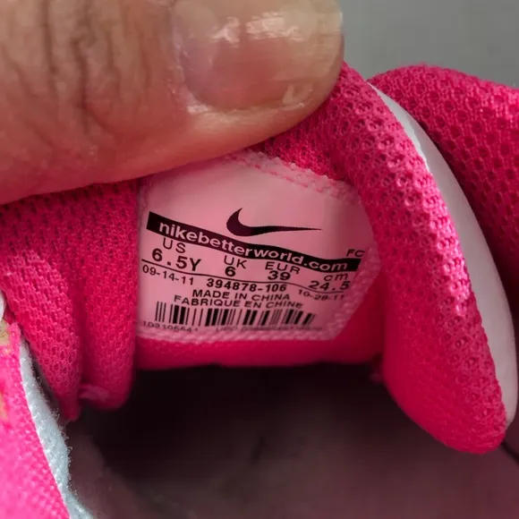 Nike Air Prestige 6.5Y Fits Womens 8.5 White Pink Athletic Low Shoes Sneakers
