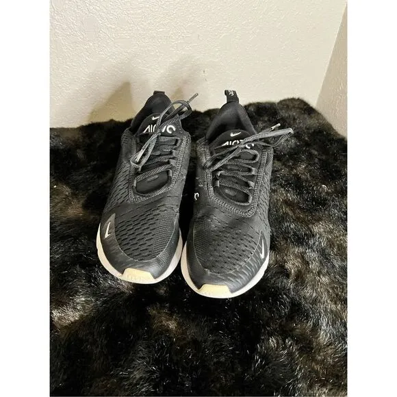 Nike Air Max  Black White Athletic Shoes 9.5
