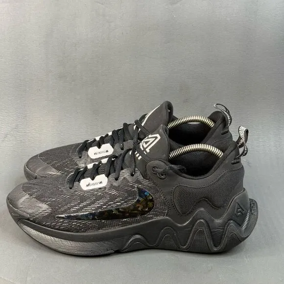 Nike Giannis Immortality 2 black athletic sneaker shoes men’s size 9.5