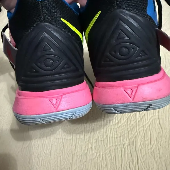 Nike Kyrie 5 Black/Pink Athletic Basketball Shoes AQ2456-003 Size 7Y