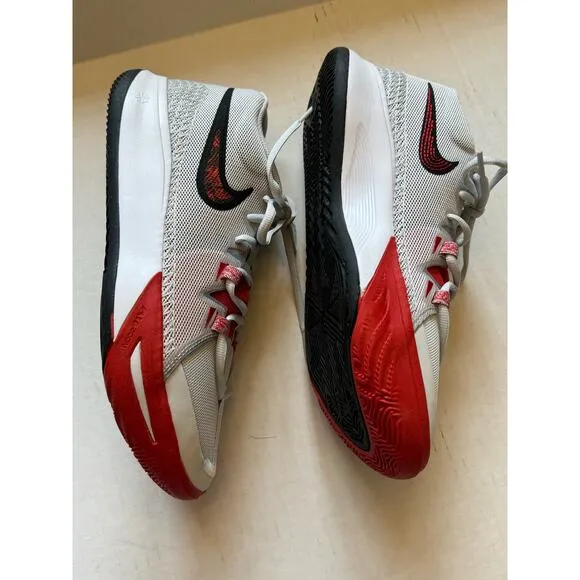 Nike Kyrie Flytrap 6 Athletic Shoes Gray/Red NEW Size 10