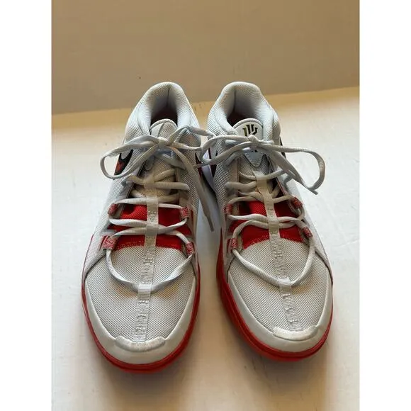 Nike Kyrie Flytrap 6 Athletic Shoes Gray/Red NEW Size 10