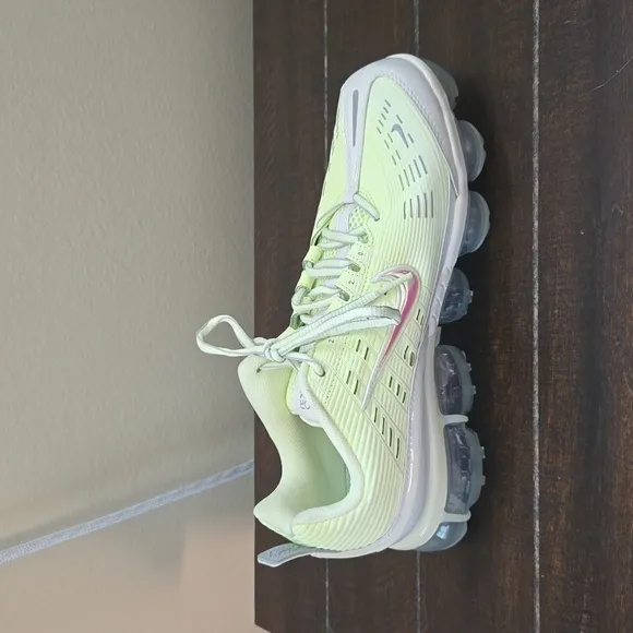 Nike Lime Green Iridescent VaporMax 360 Athletic Workout Shoes Size 12