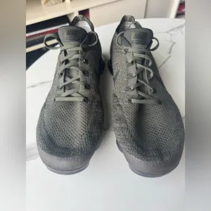 Nike Men's 15 AIR Vapormax Flyknit Cargo Khaki Running Shoes