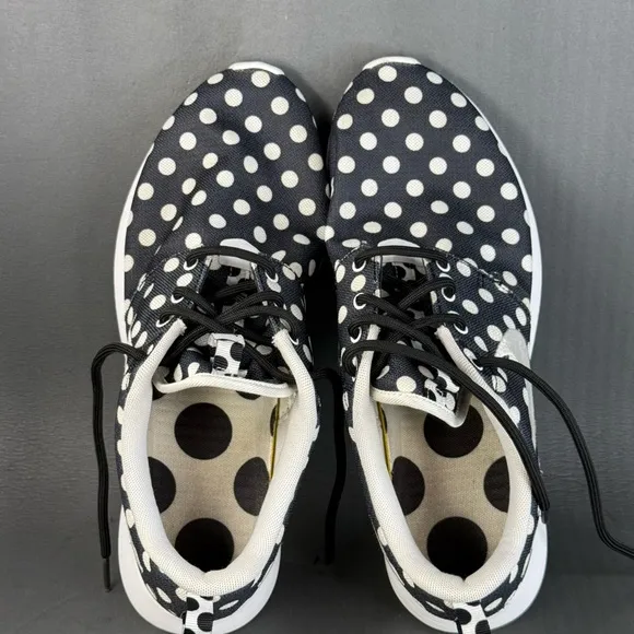 Nike Men's Roshe One NM QS 'Polka Dot athletic sneaker shoes size 9.5