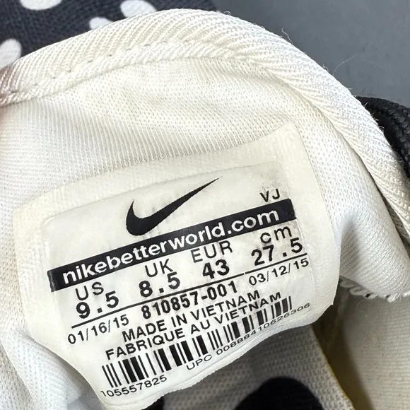 Nike Men's Roshe One NM QS 'Polka Dot athletic sneaker shoes size 9.5