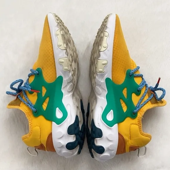 Nike React Presto University Gold Egg Toast Athletic Shoes, size 11