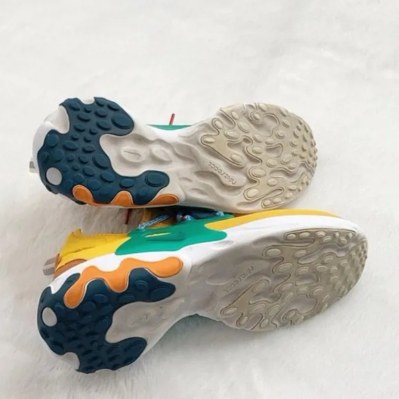 Nike React Presto University Gold Egg Toast Athletic Shoes, size 11