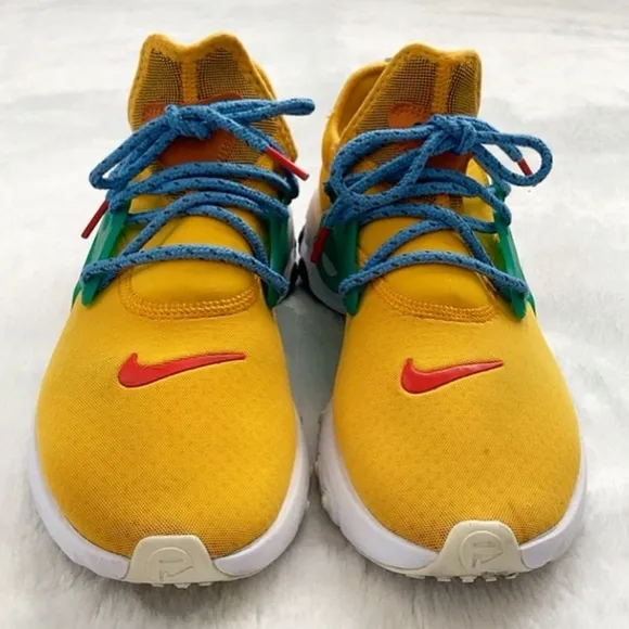 Nike React Presto University Gold Egg Toast Athletic Shoes, size 11