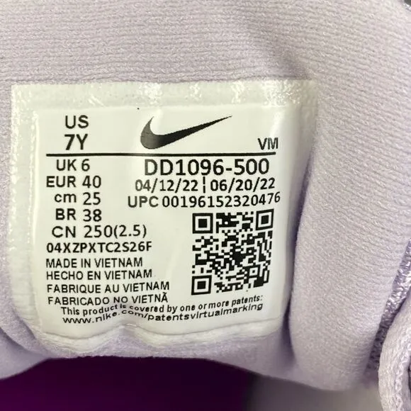 Nike Revolution 6 'Violet Frost' sneaker shoes Youths size 7 (womens size 9)