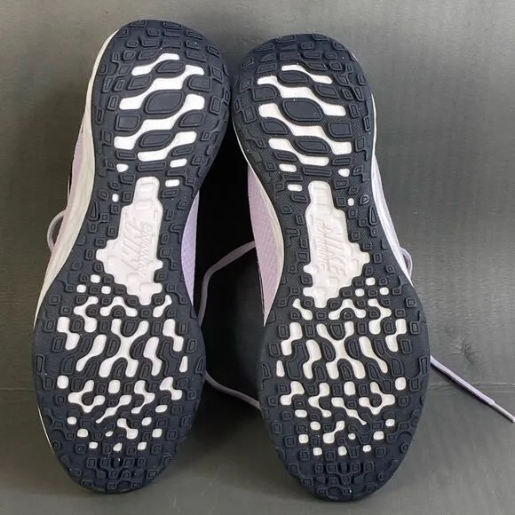 Nike Revolution 6 'Violet Frost' sneaker shoes Youths size 7 (womens size 9)