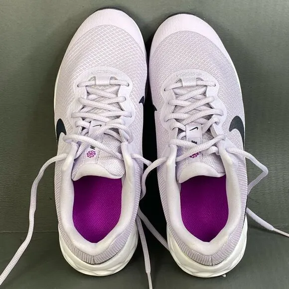 Nike Revolution 6 'Violet Frost' sneaker shoes Youths size 7 (womens size 9)