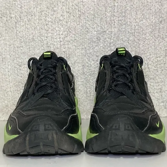 Nike TC 7900 Womens Black Ghost Green Running Athletic Sneakers Shoes SZ US 8.5