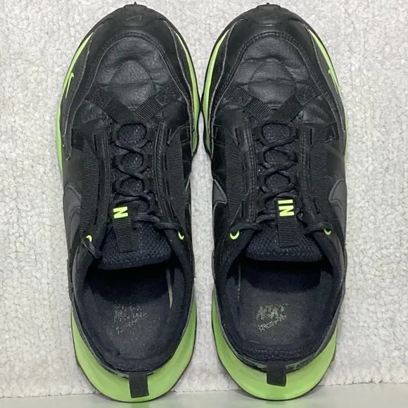 Nike TC 7900 Womens Black Ghost Green Running Athletic Sneakers Shoes SZ US 8.5