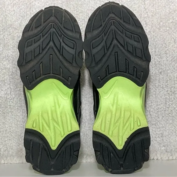 Nike TC 7900 Womens Black Ghost Green Running Athletic Sneakers Shoes SZ US 8.5
