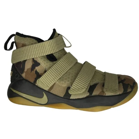 Nike Zoom Athletic Shoes Lebron Soldier 11 Camo Boys Size 6 Youth