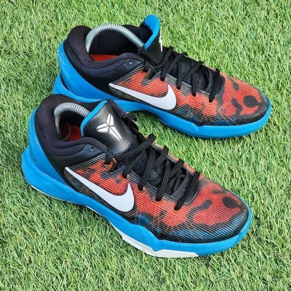 NIKE ZOOM KOBE 7 - Mens Sneakers - SIZE 7.5