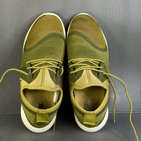 NIKE LUNARCHARGE ESSENTIAL “CAMPER GREEN” sneaker shoes womens 13