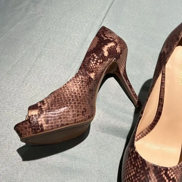Nine West Platform Open Toed Heels Size 9 B34