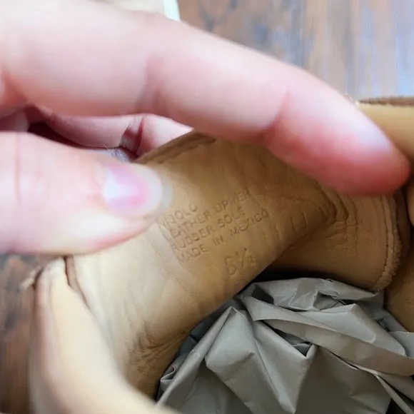 Nisolo • Everyday Mid Top Sneaker Tobacco leather tan beige lace up