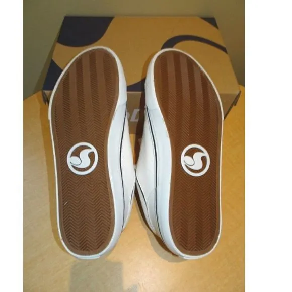 NWD Men's DVS Barton Leather Athletic Shoe White