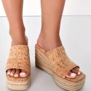 NWOB Dolce Vita Elaria Platform Wedge Sandals in Natural Cork Color Size 8.5