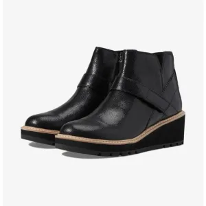 NWOB Eileen Fisher Cargo Ankle Boots Sz 9