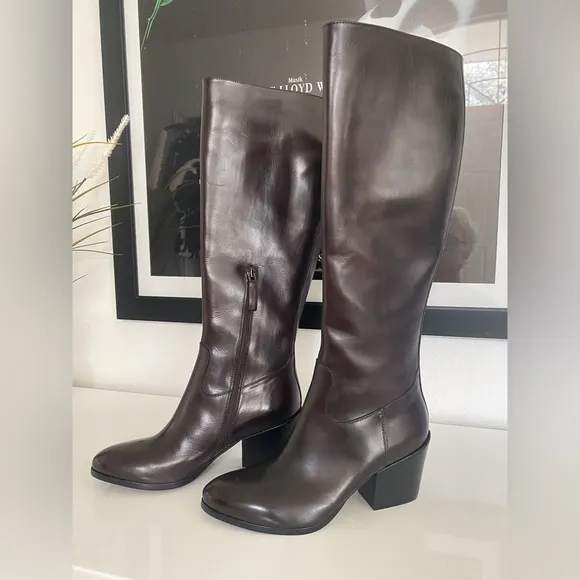NWOT Frye Leather Knee High Boots In Espresso.